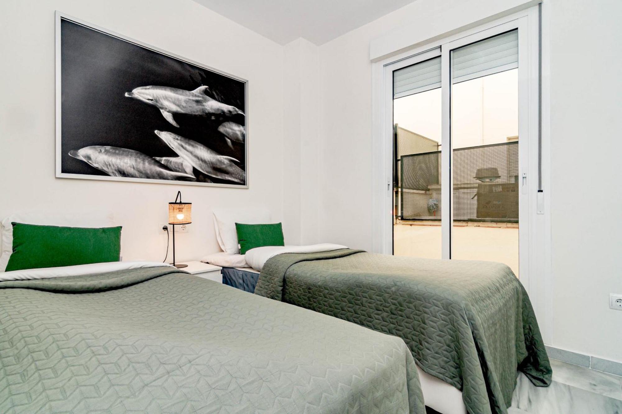 Lcr1- Lovely Ground Floor Apartment, Puerto Banus Appartement